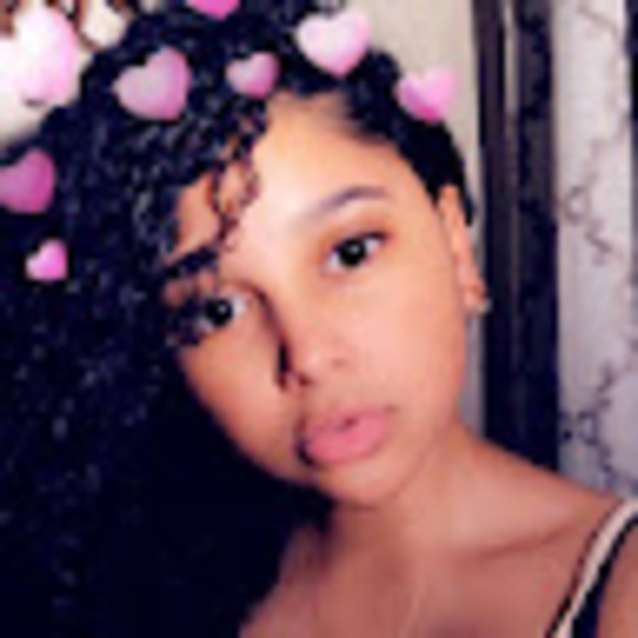 ahileen23321